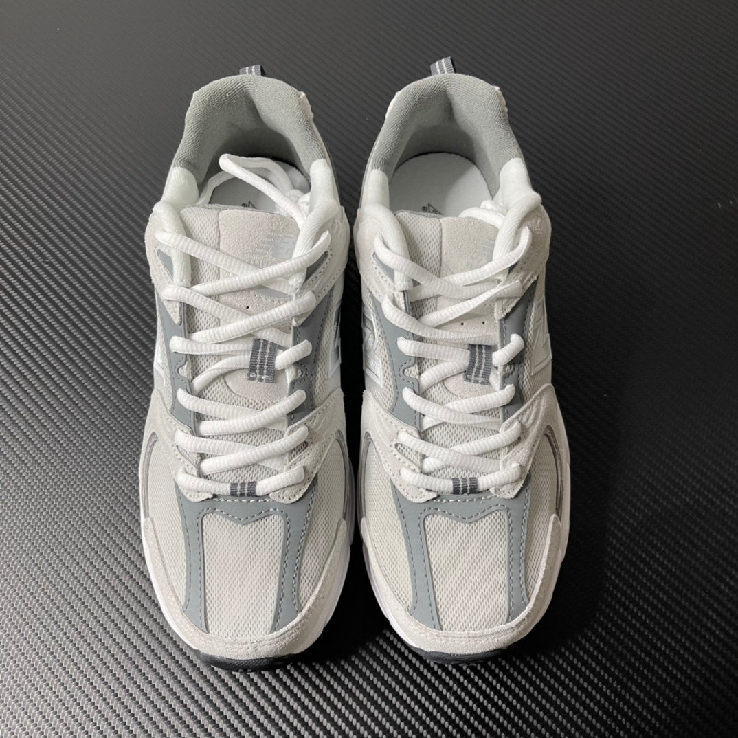 530 White Grey