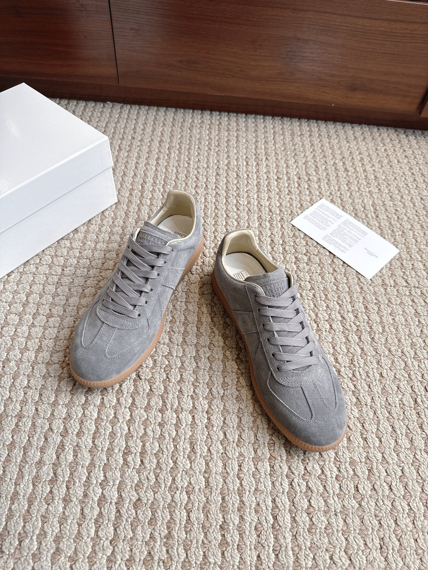 Maison Velut Full Grey