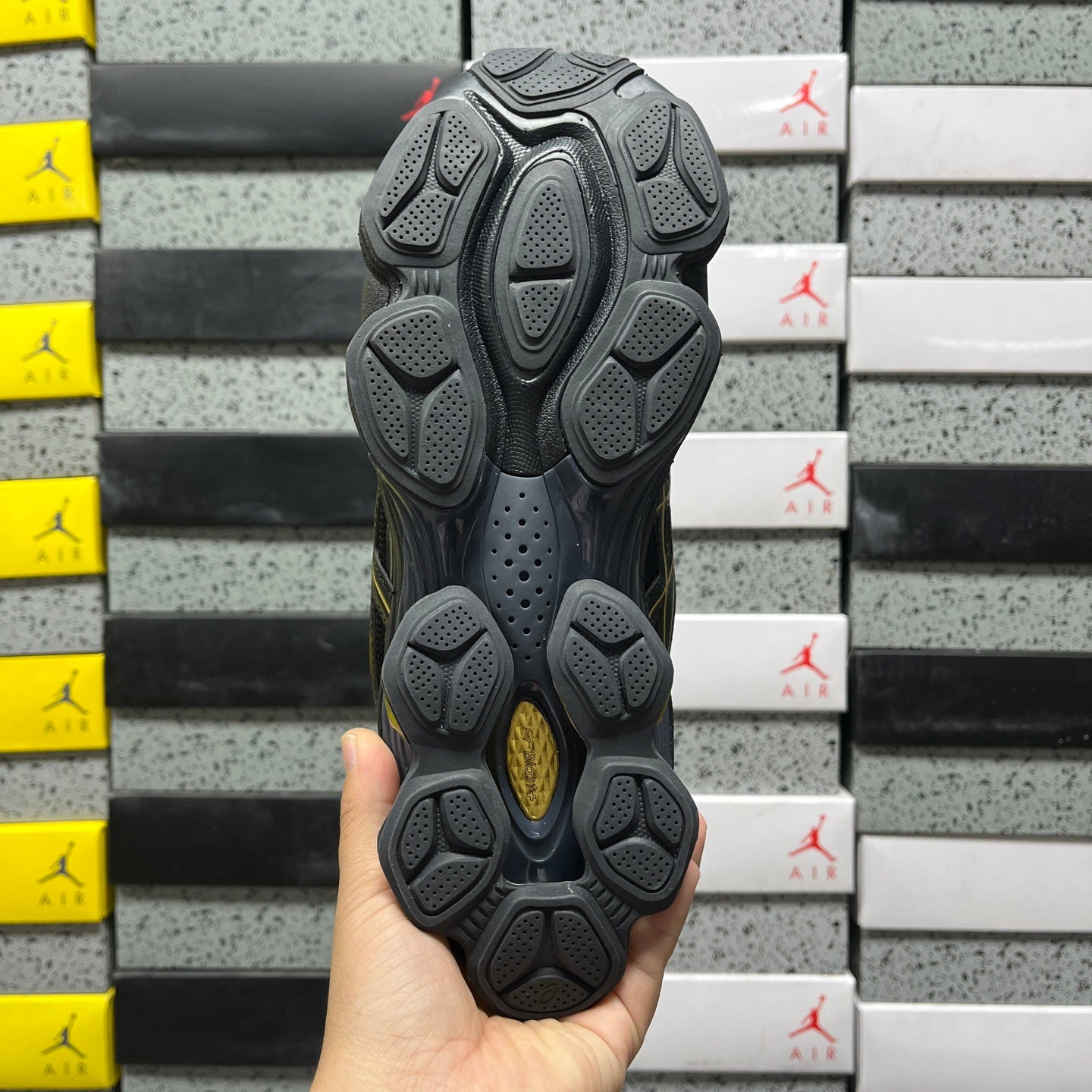 Gel-Kinetic Fluent Black and Gold