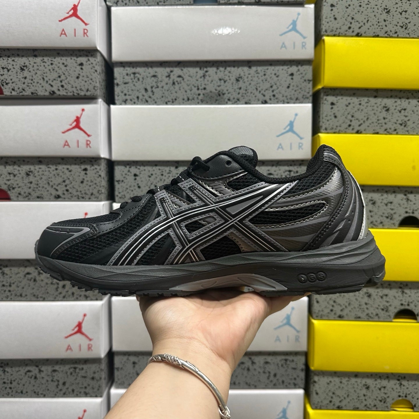 Gel-SEKIRAN Black/Carbon