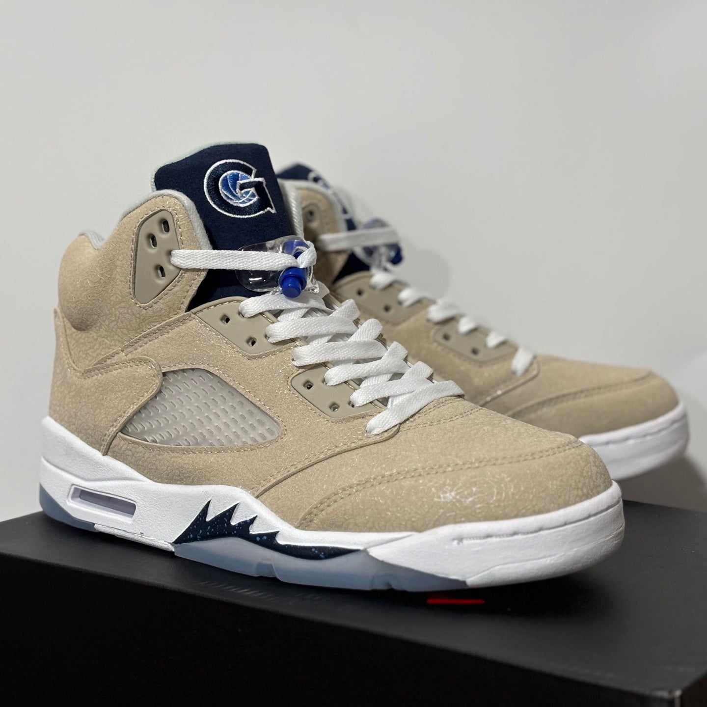 AJ 5 Retro Georgetown Sample