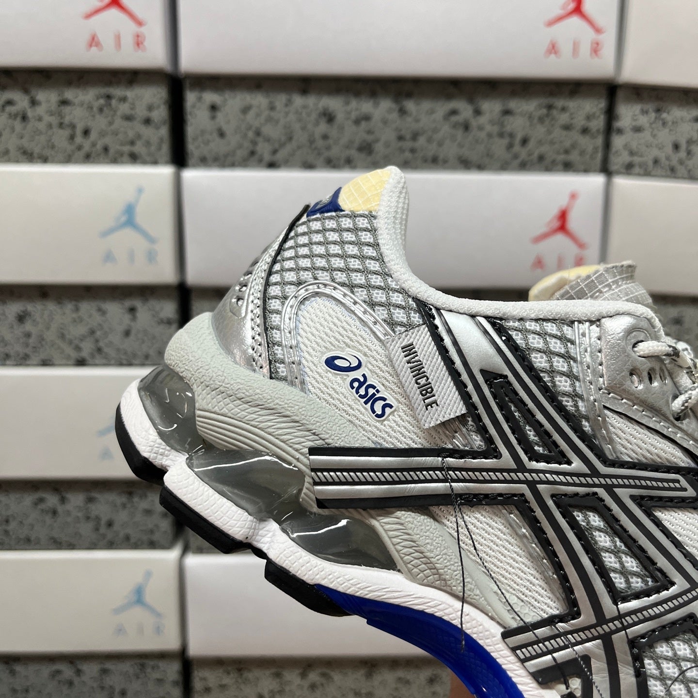 GEL-NIMBUS 10.1 White/Grey