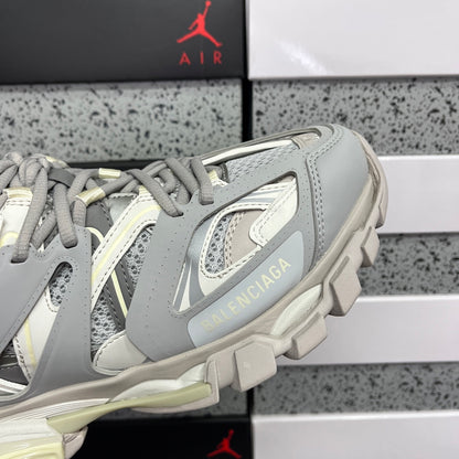 BLG Track Grey White