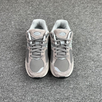 2002R Grey