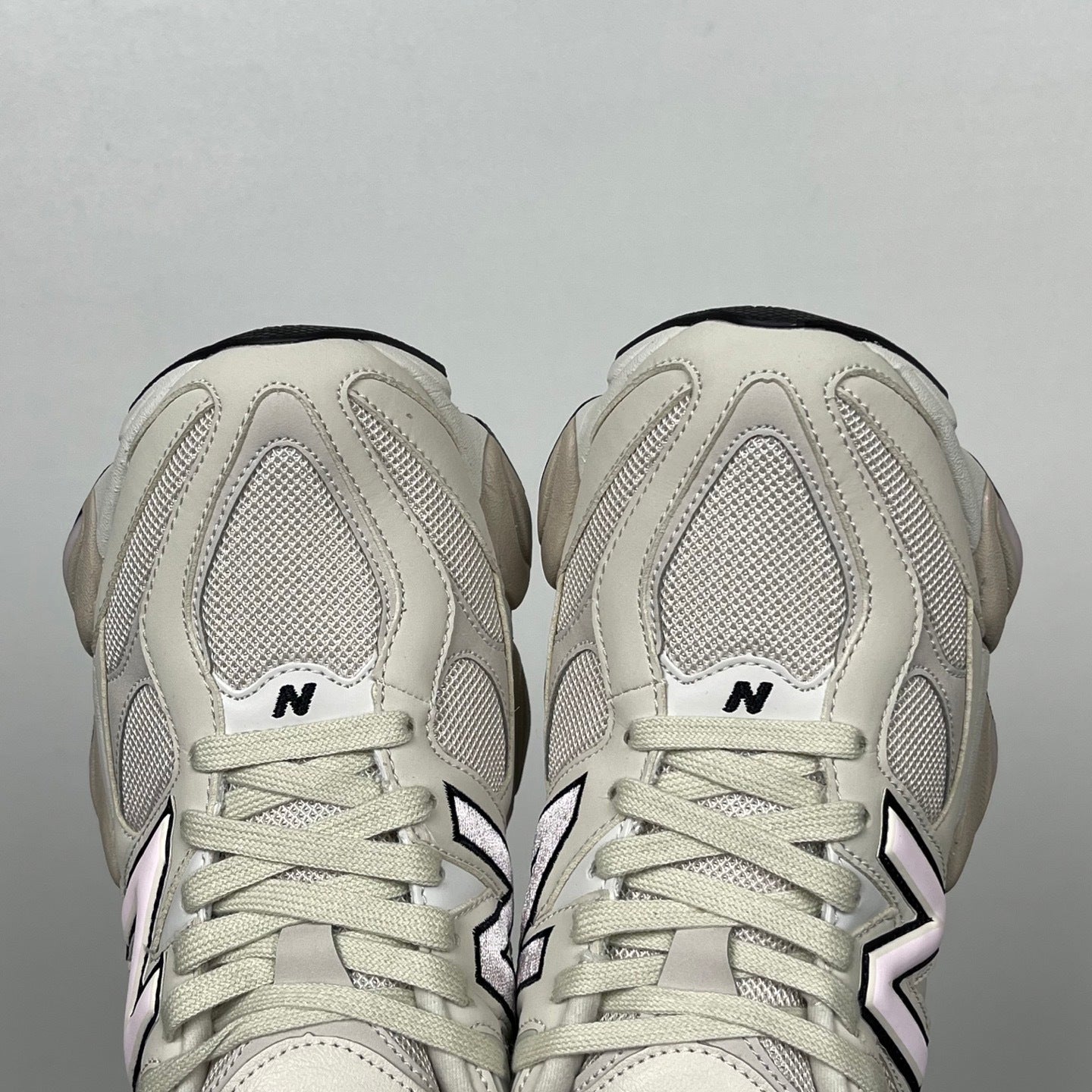 NB 9060 Vintage Rose