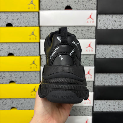 BLG Triple S Black