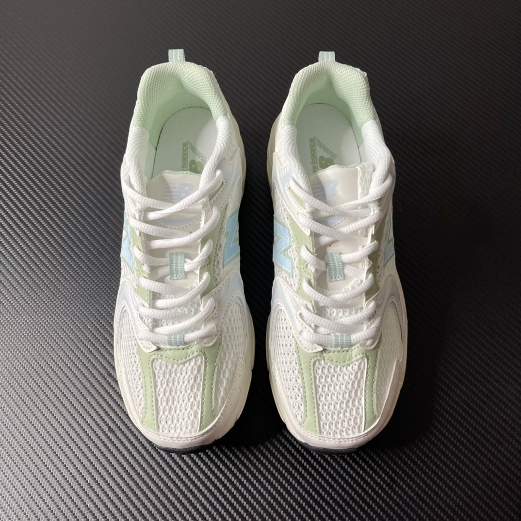 530 White Green
