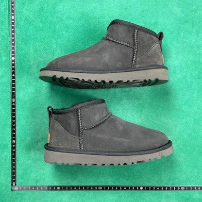 UGG CLASSIC ULTRA MINI