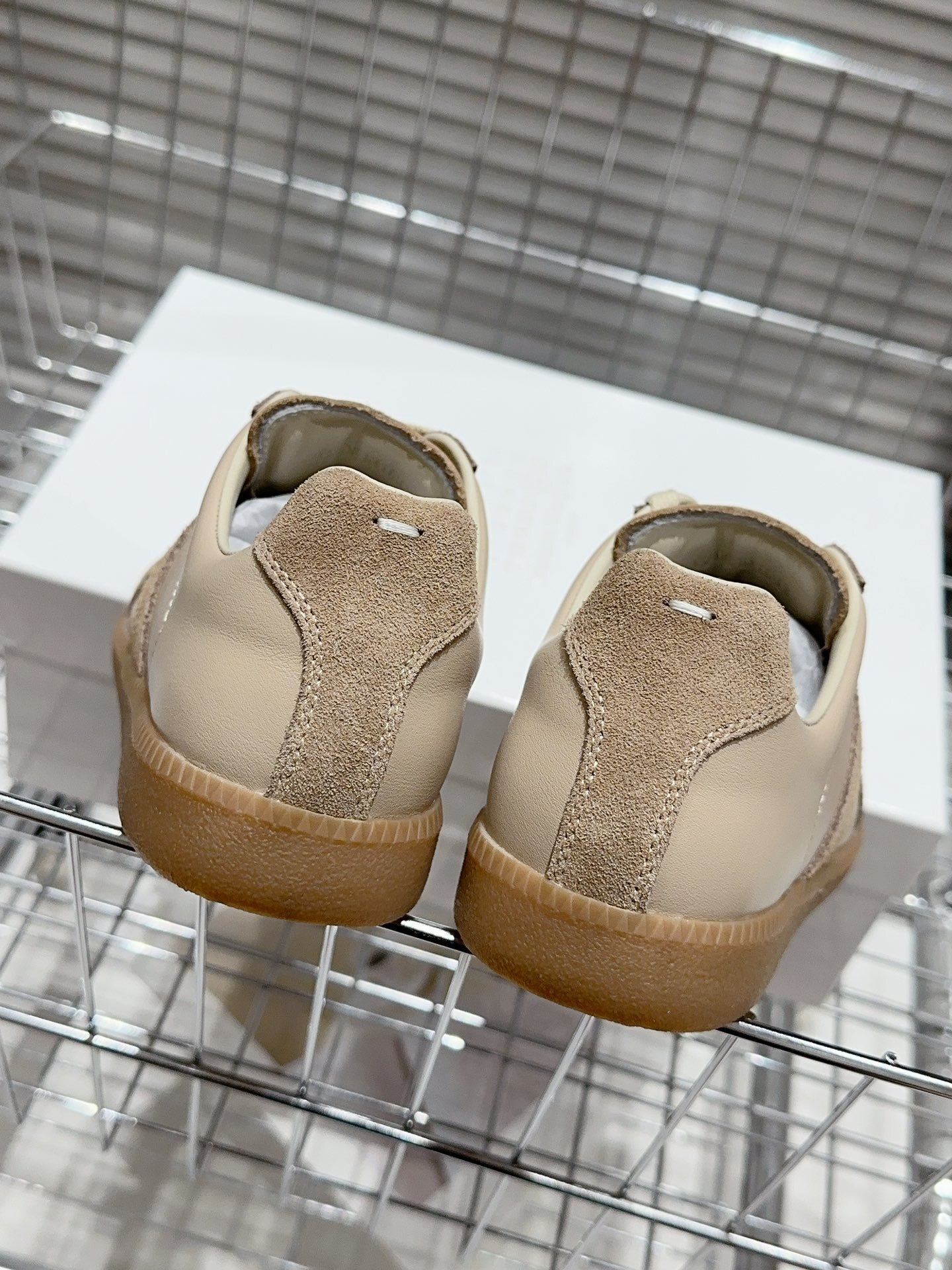 Maison Kahki Gum Sole