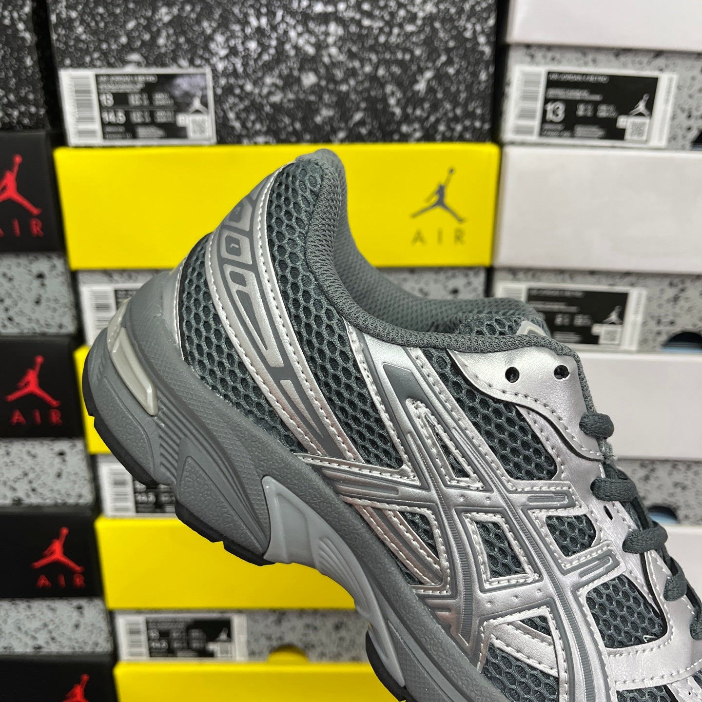Gel-1130 Steel Grey Pure Silver