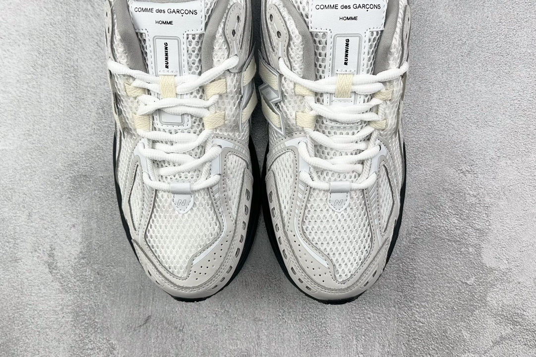 1906 White Shadow