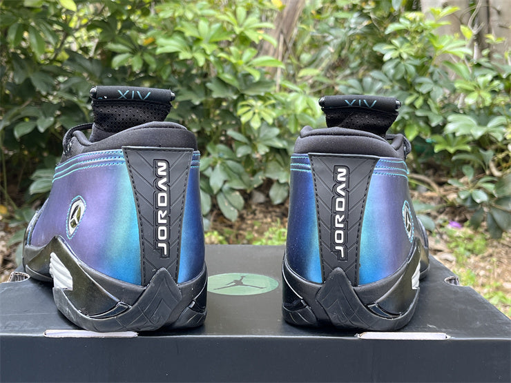 AJ14 Low Love Letter