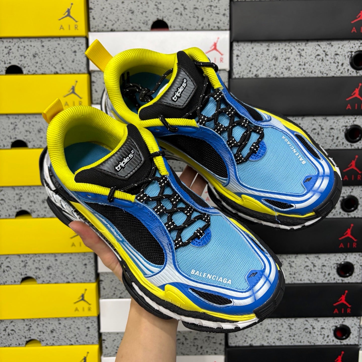 BLG Triple S.2 White/Black/Yellow/Blue