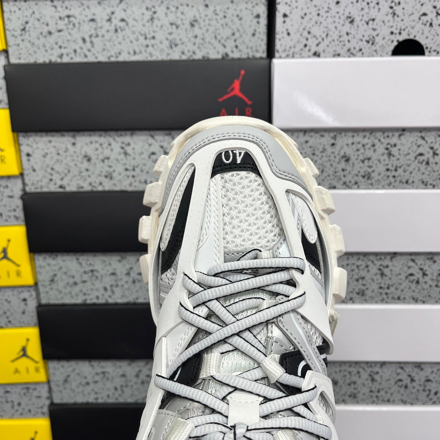 BLG Track Metallic Silver