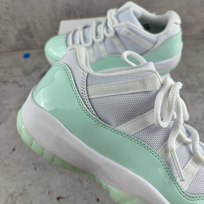 AJ11 Retro Low Igloo