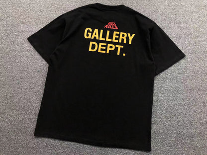 T-shirt GALLERY DEPT