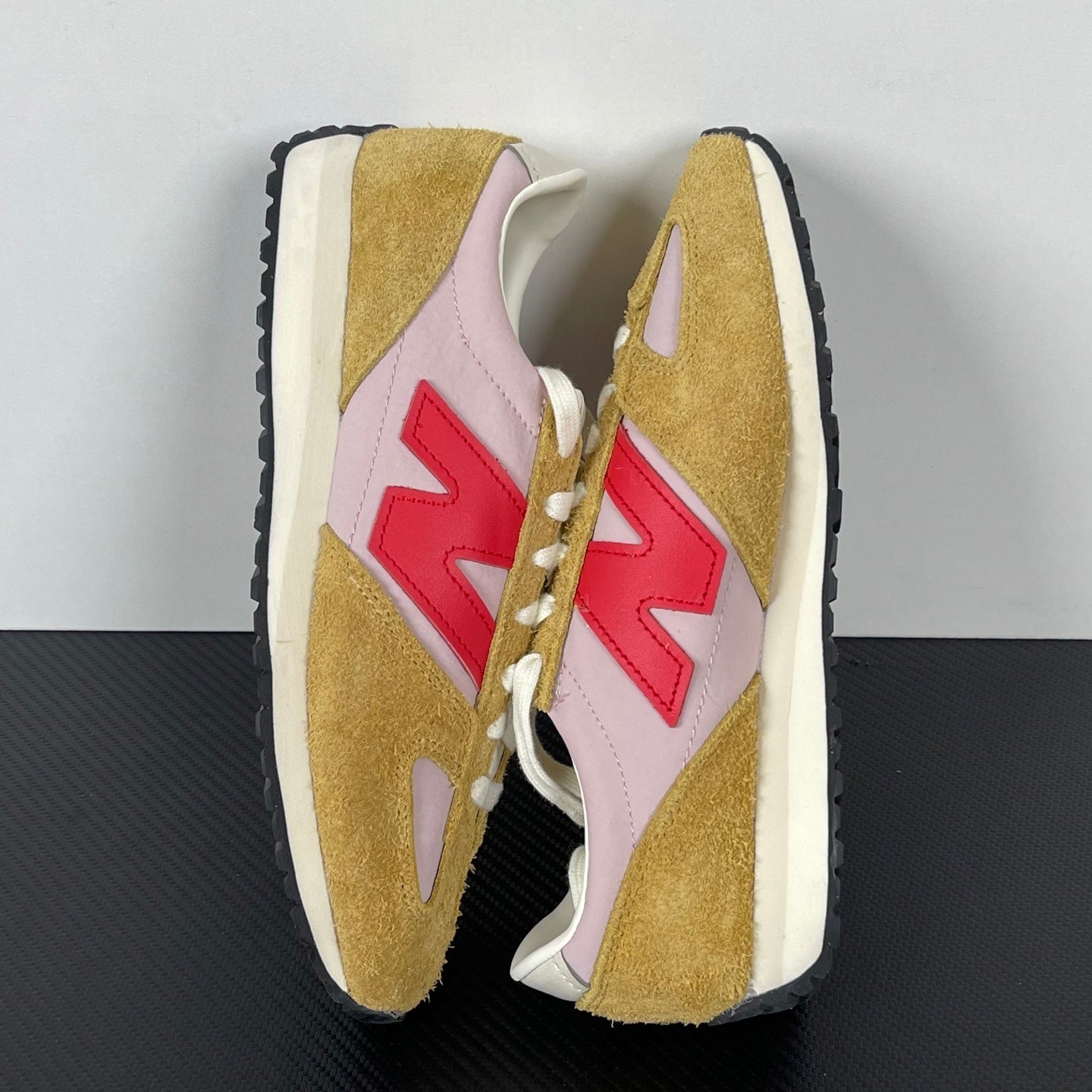 471 Brown Pink Red