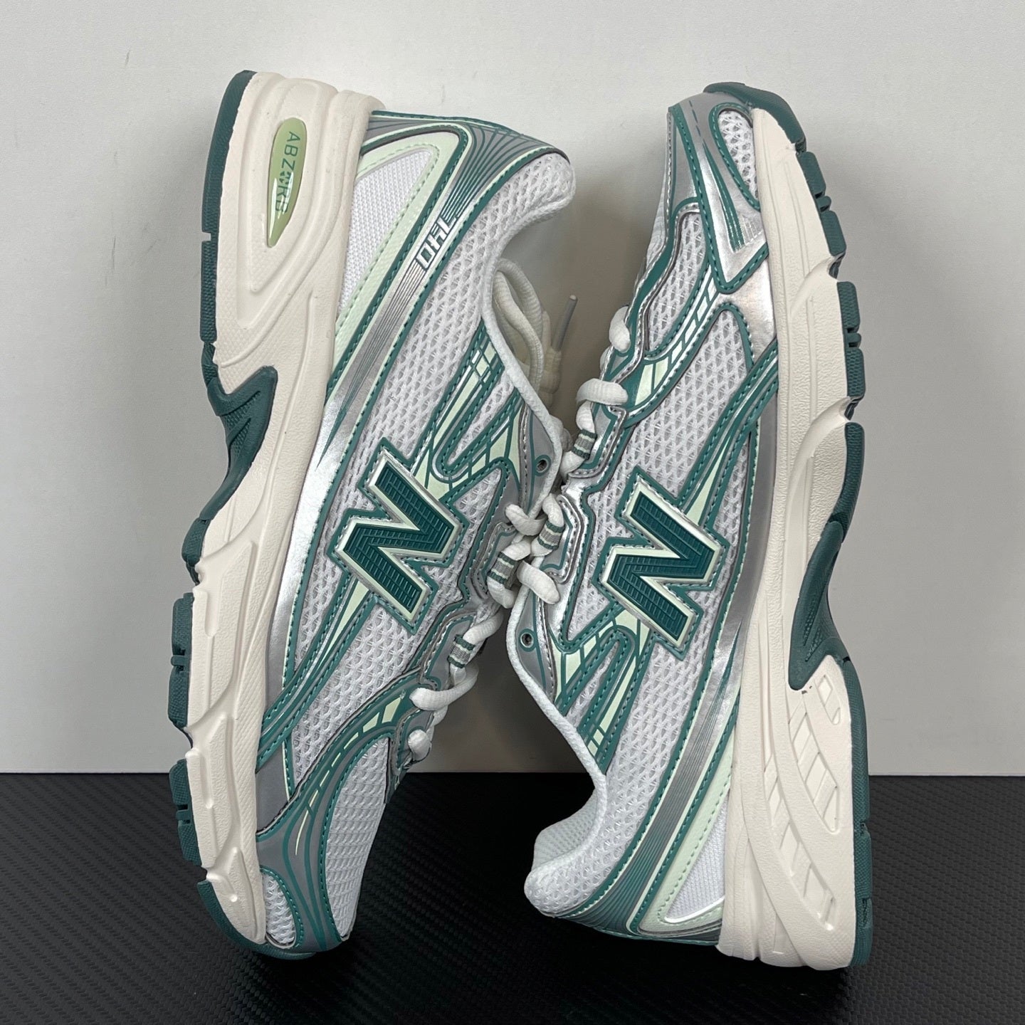 740 Seafoam