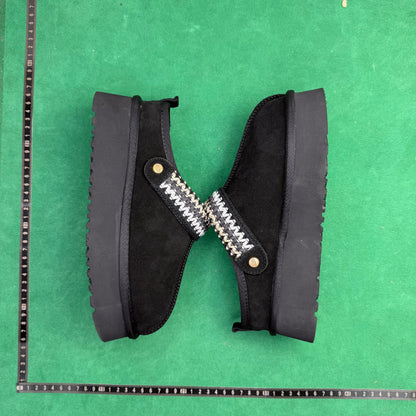 TT UGG