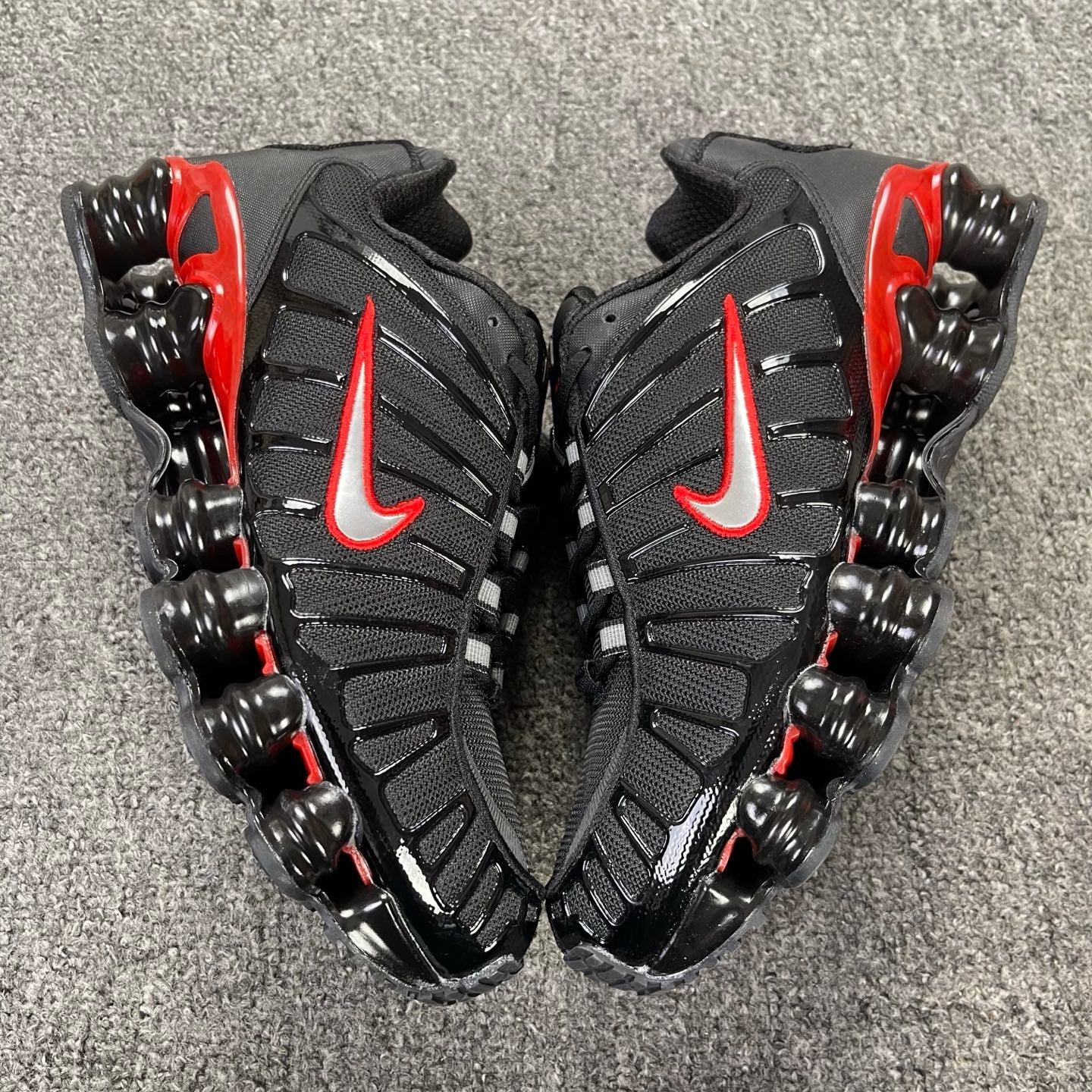 Aware Shox TL Black/Red