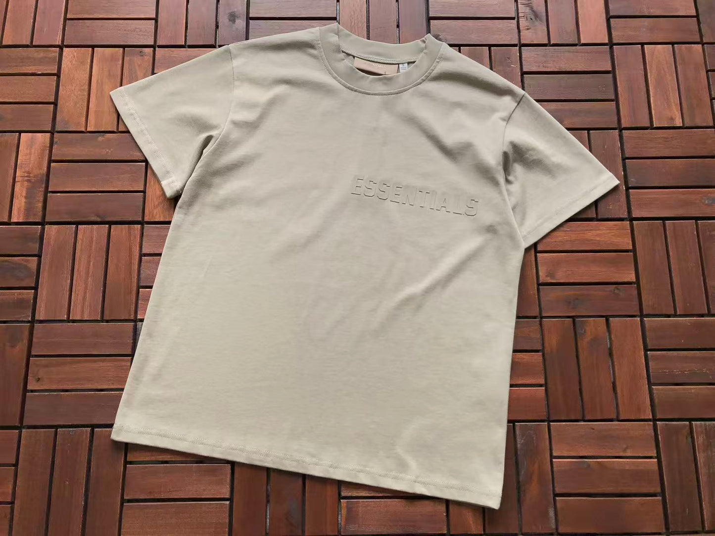 T-Shirts ESSENT
