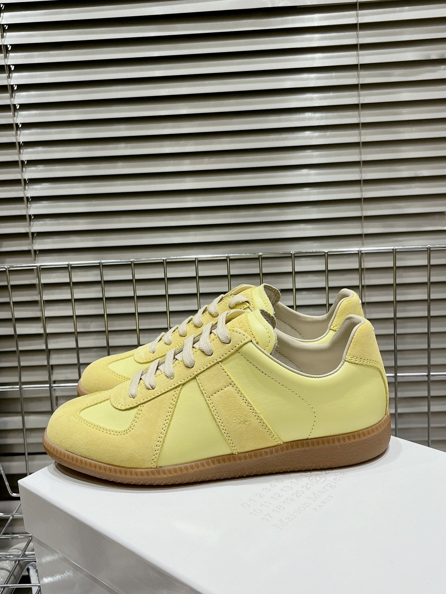 Maison Yellow Gum Sole