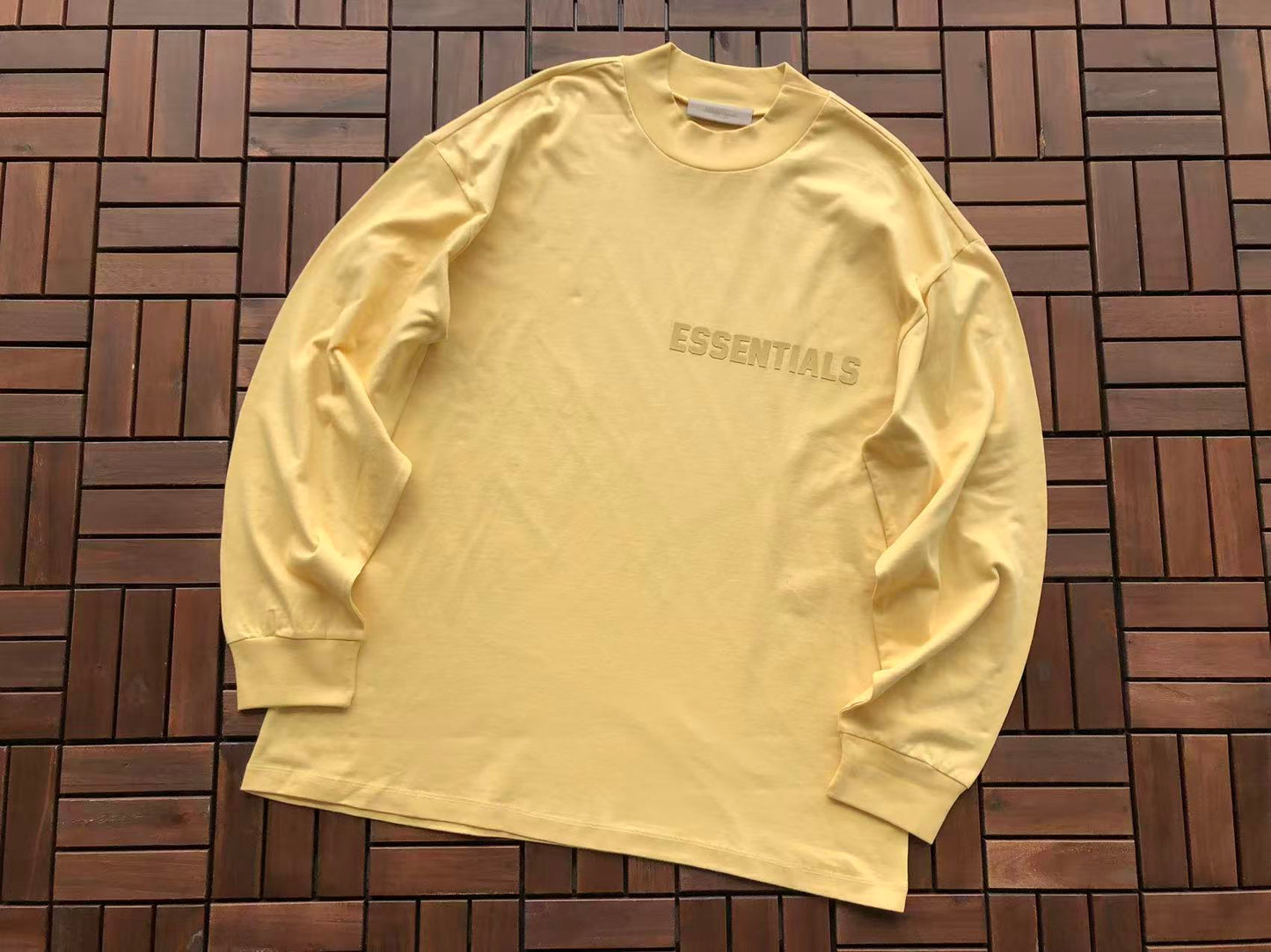 Conjuntos Essentials