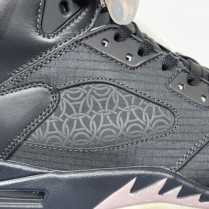 KB5 Off-Noir