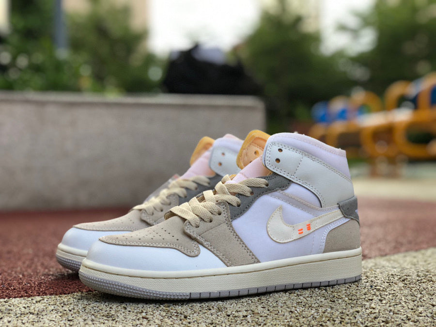 AJ1 MID Inside Out