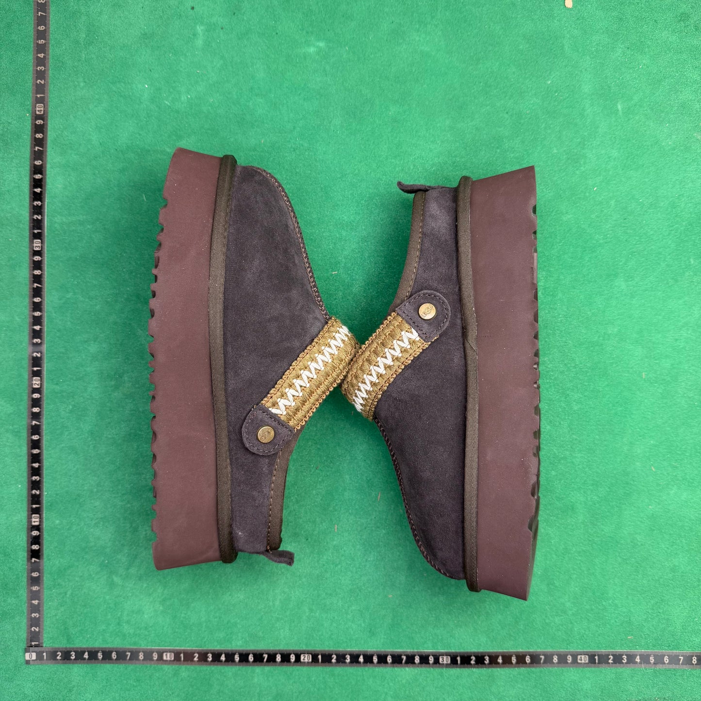 TT UGG