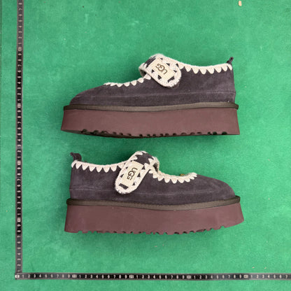 TT UGG
