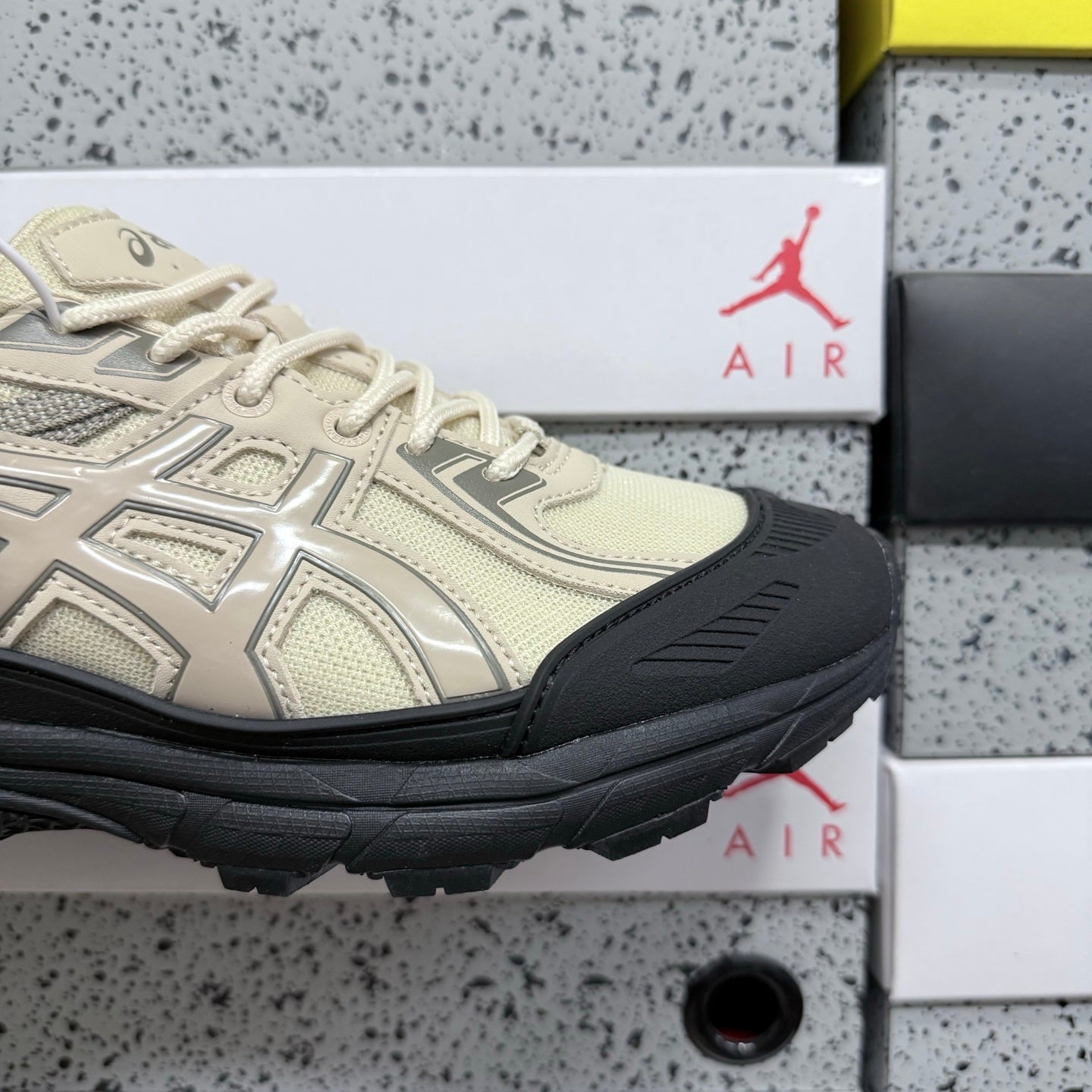 GEL-VENTURE 6 Black/Feather Grey