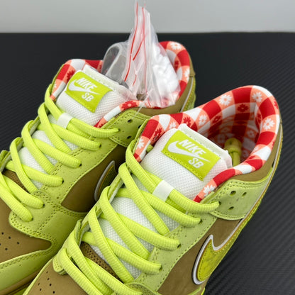 Dunk SB Volt Lobster