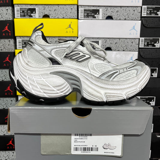 BLG 10XL White/Black