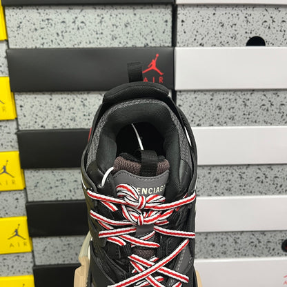 BLG Track Black Grey Red