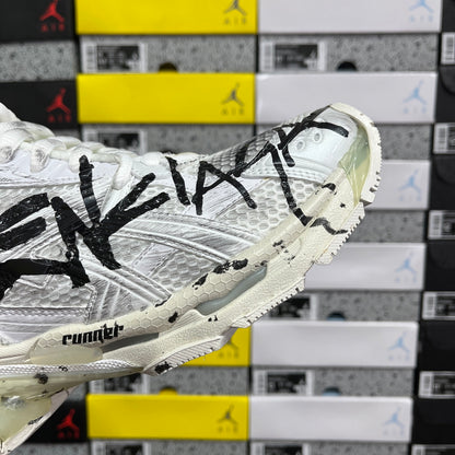BLG Runner 7.0 Graffiti - White Black