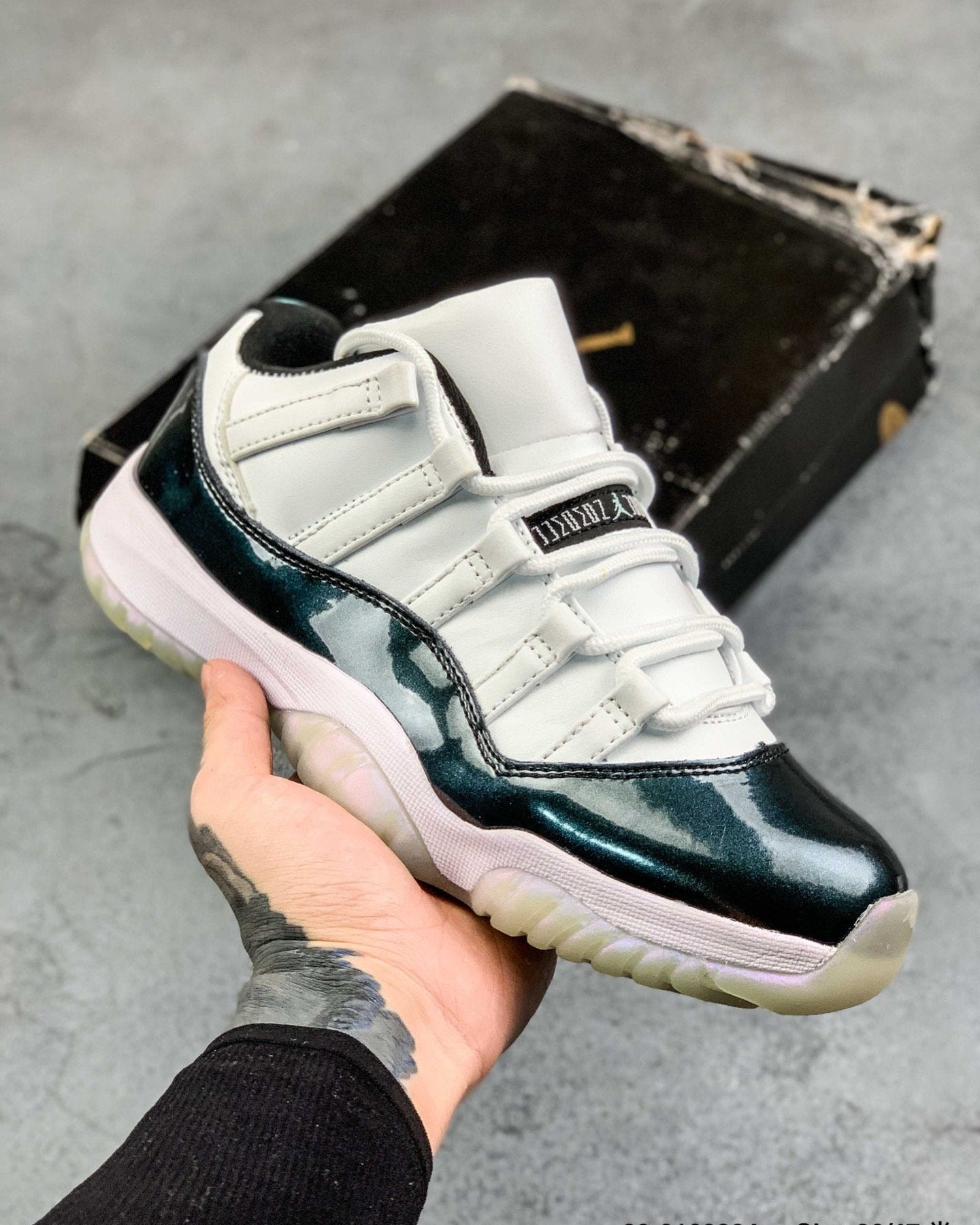 AJ11 Easter Low Green