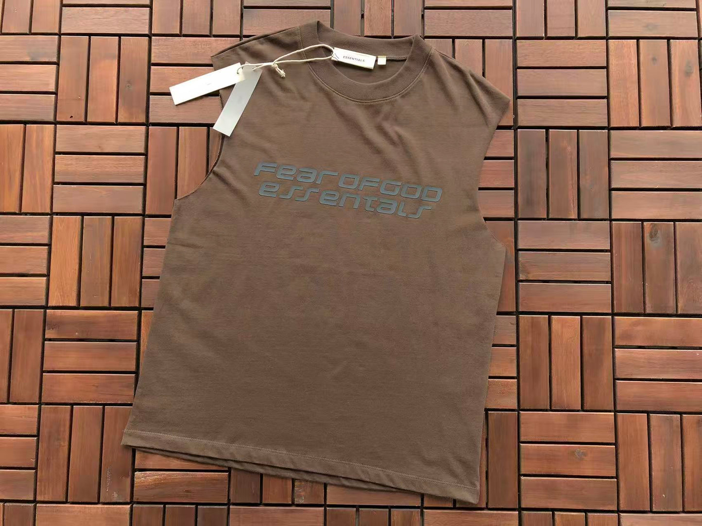 T-Shirts sem Mangas ESSENT