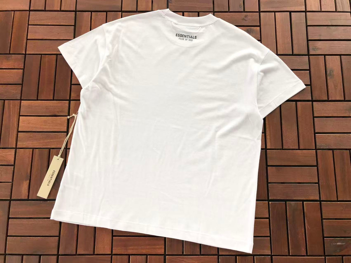 T-Shirts ESSENT