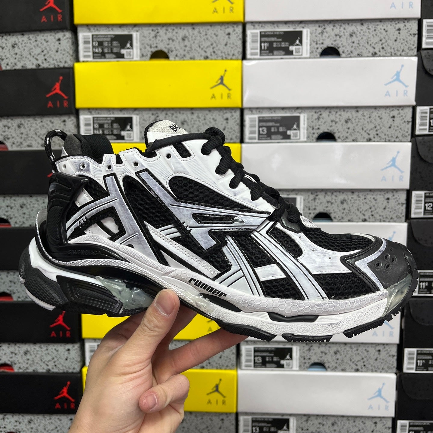 BLG Runner 7.0 White Black