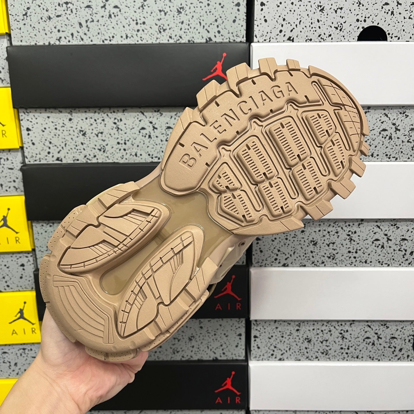 BLG Track Full Beige