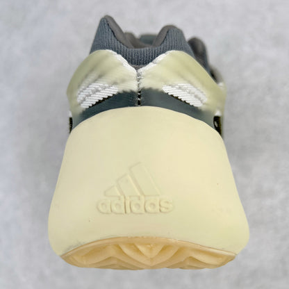 700 V3 Fade Salt