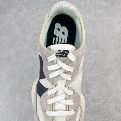 327 Classic Casual Blue