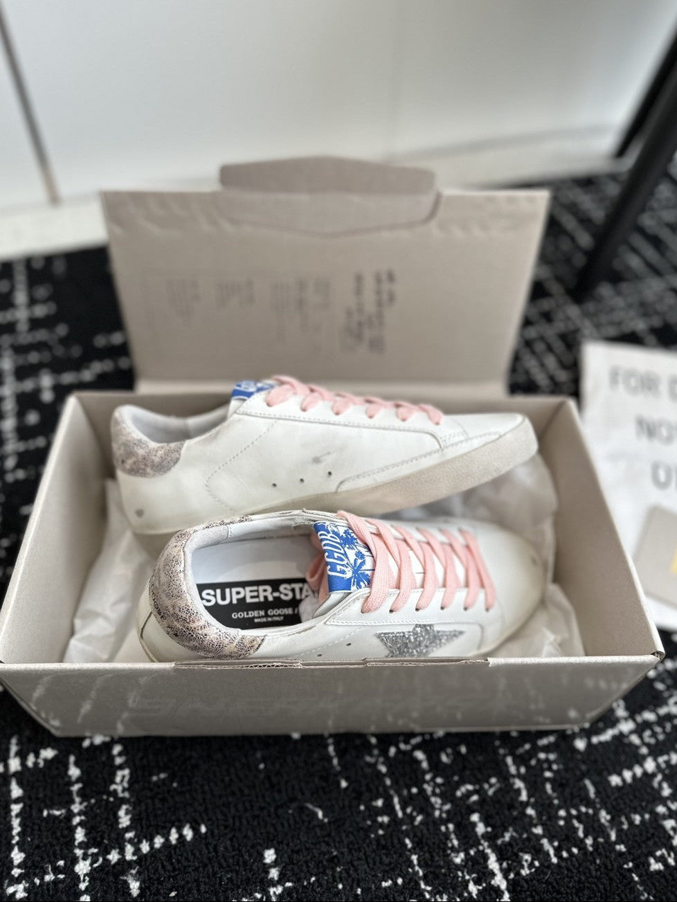 GDGS Superstar Pink Laces Silver Star