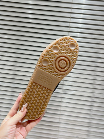 Maison Marine Blue Gum Sole