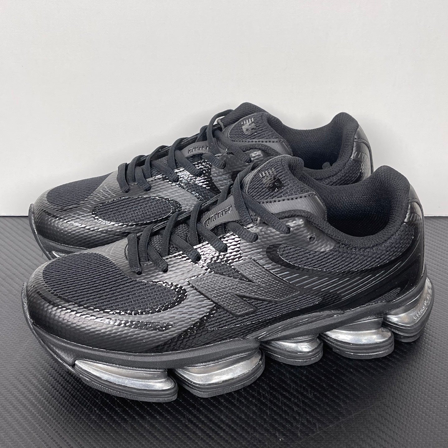 2000 ABZORB Black