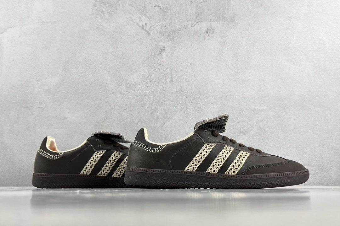 Samba Brown White
