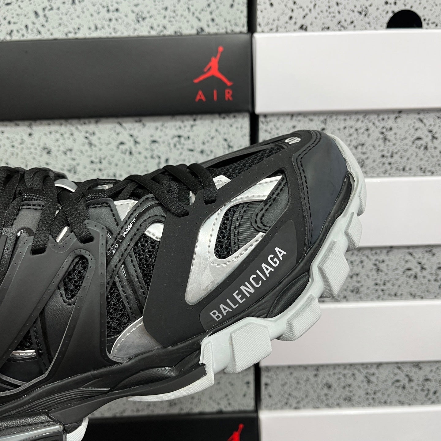BLG Track Black Silver