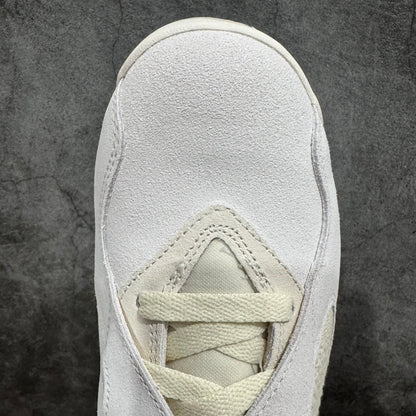AJ8 SoleFly