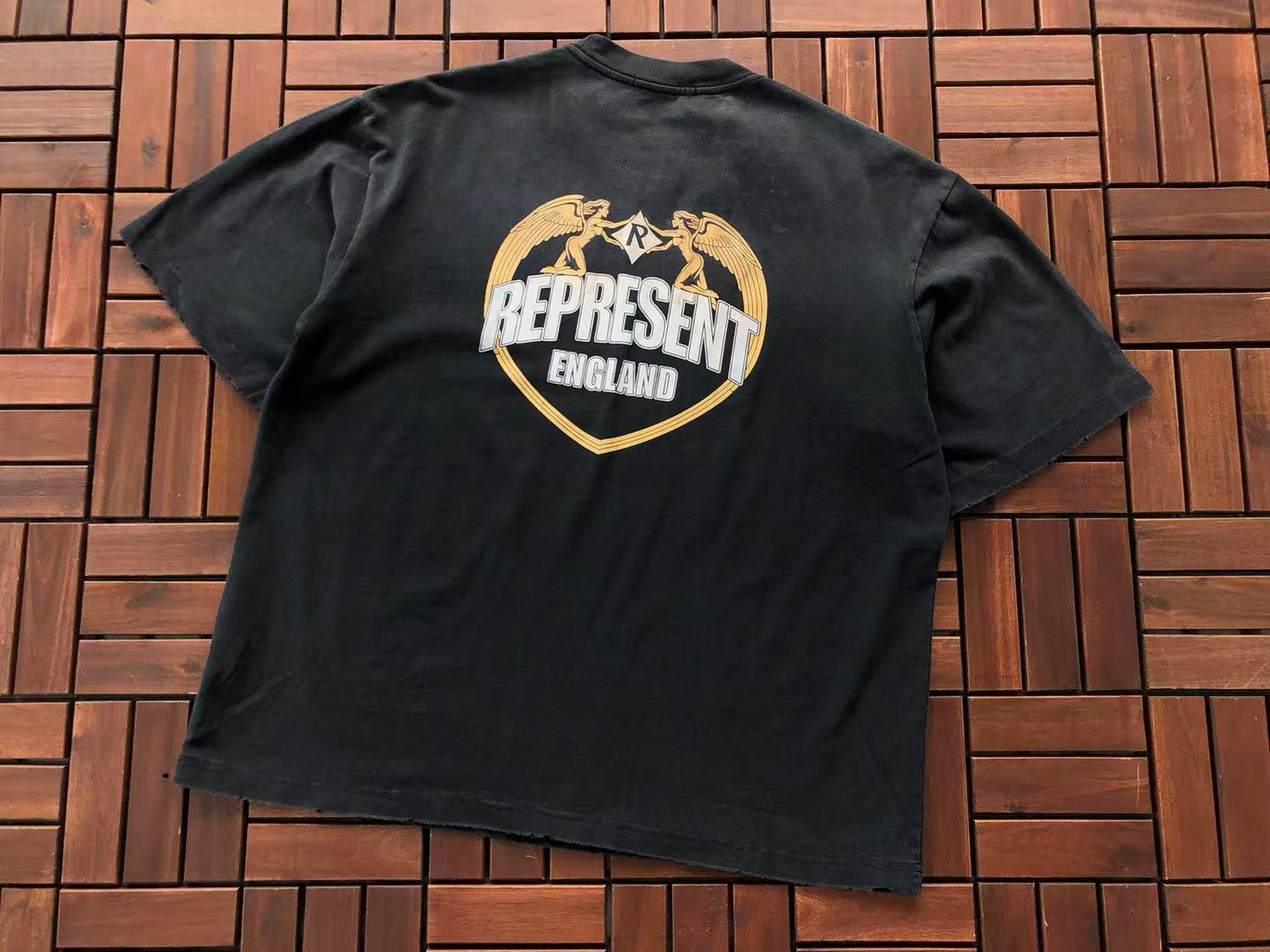 T-Shirts Repr Initial